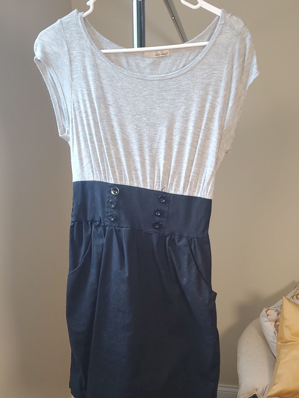 BeBop Light Gray Crewneck Casual Top